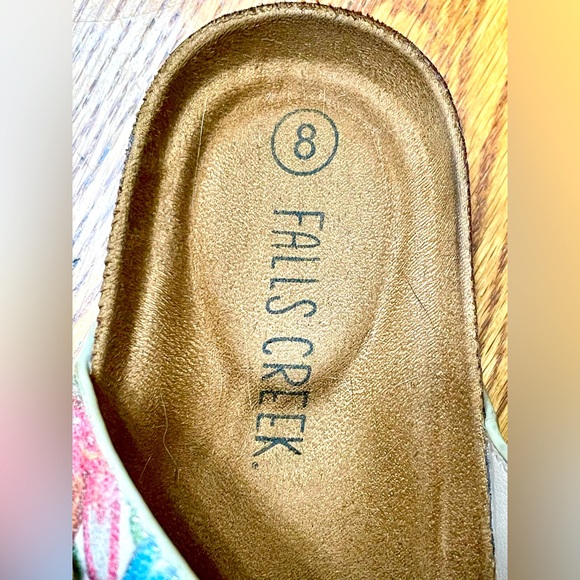 Fall Creek Floral Sandals - Picture 2 of 8